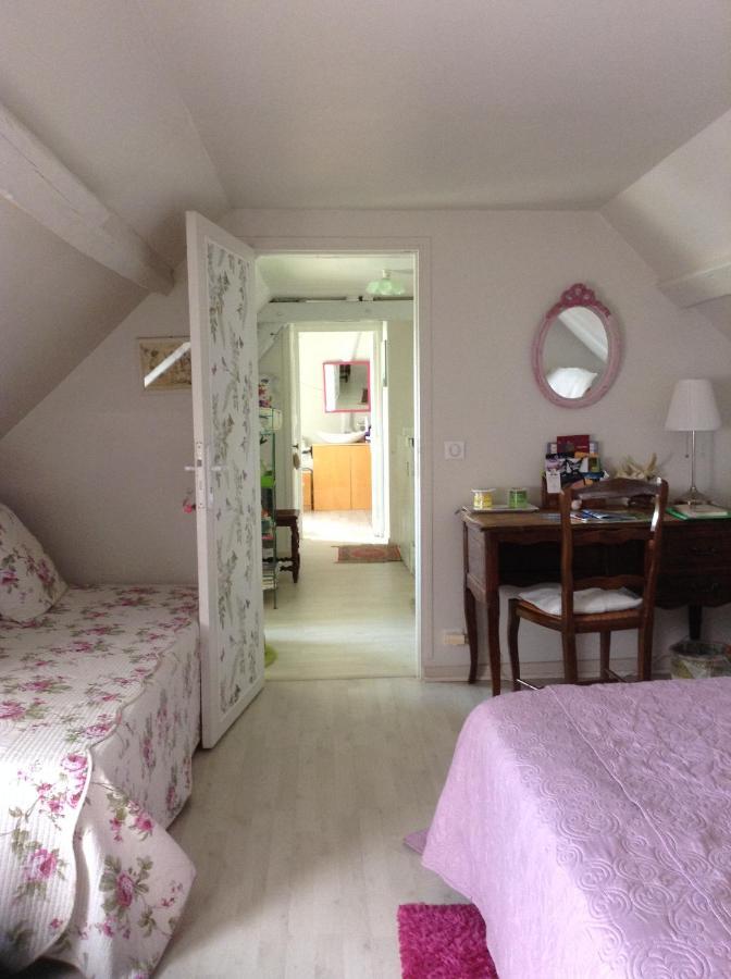Bed and Breakfast Le Jardin des Poules à Thiétreville Extérieur photo